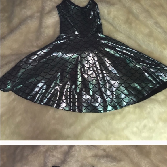 BlackMilk mermaid straps pocket skater dress - Picture 2 of 4